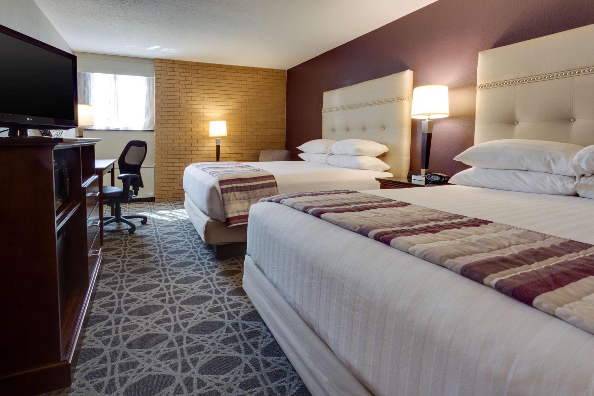 Drury Inn & Suites Силвър Спринг Екстериор снимка