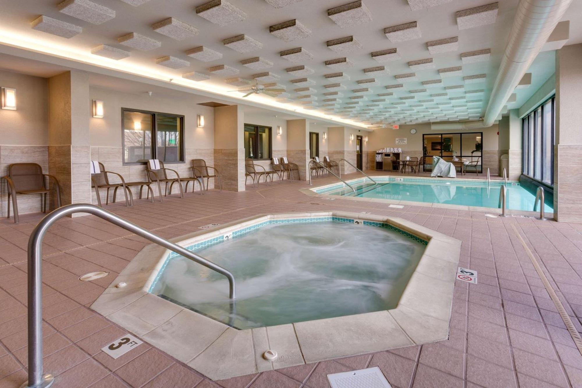 Drury Inn & Suites Силвър Спринг Екстериор снимка