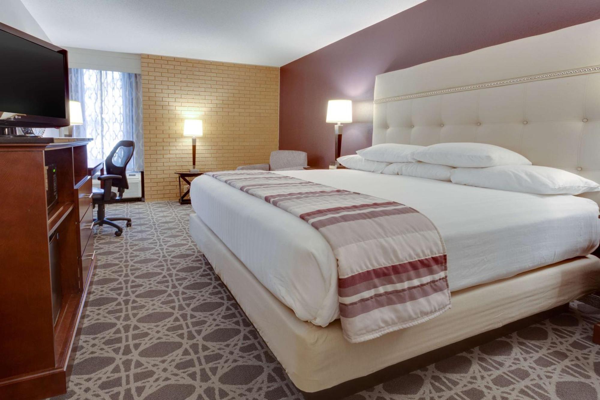 Drury Inn & Suites Силвър Спринг Екстериор снимка