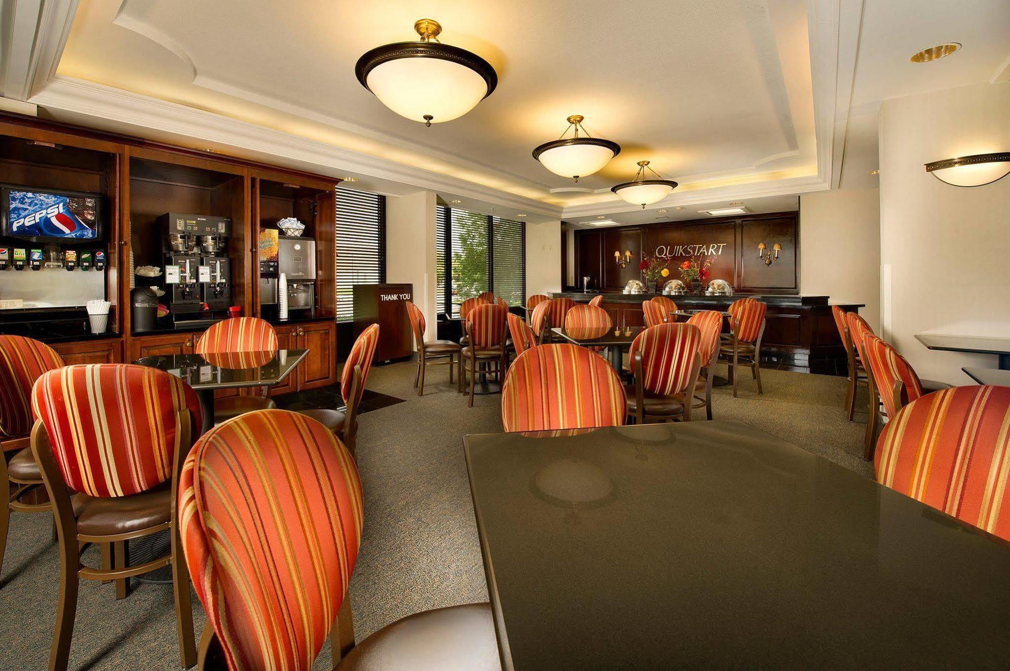 Drury Inn & Suites Силвър Спринг Екстериор снимка